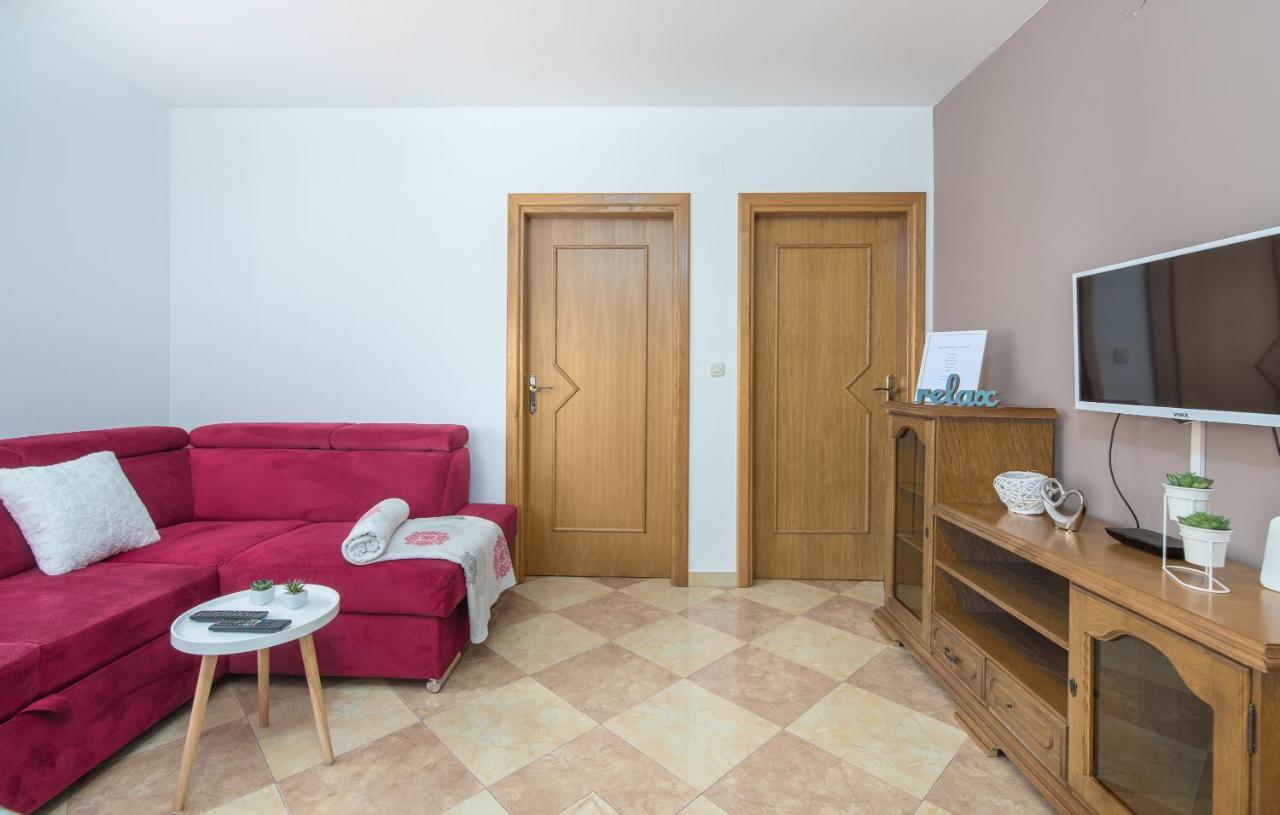 Apartmani Lorena Porec Exterior photo